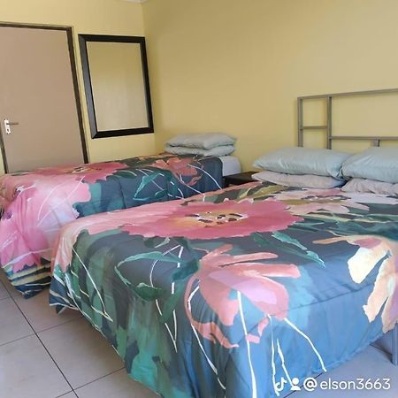 Elson Lodge K1 Katlehong Екстер'єр фото