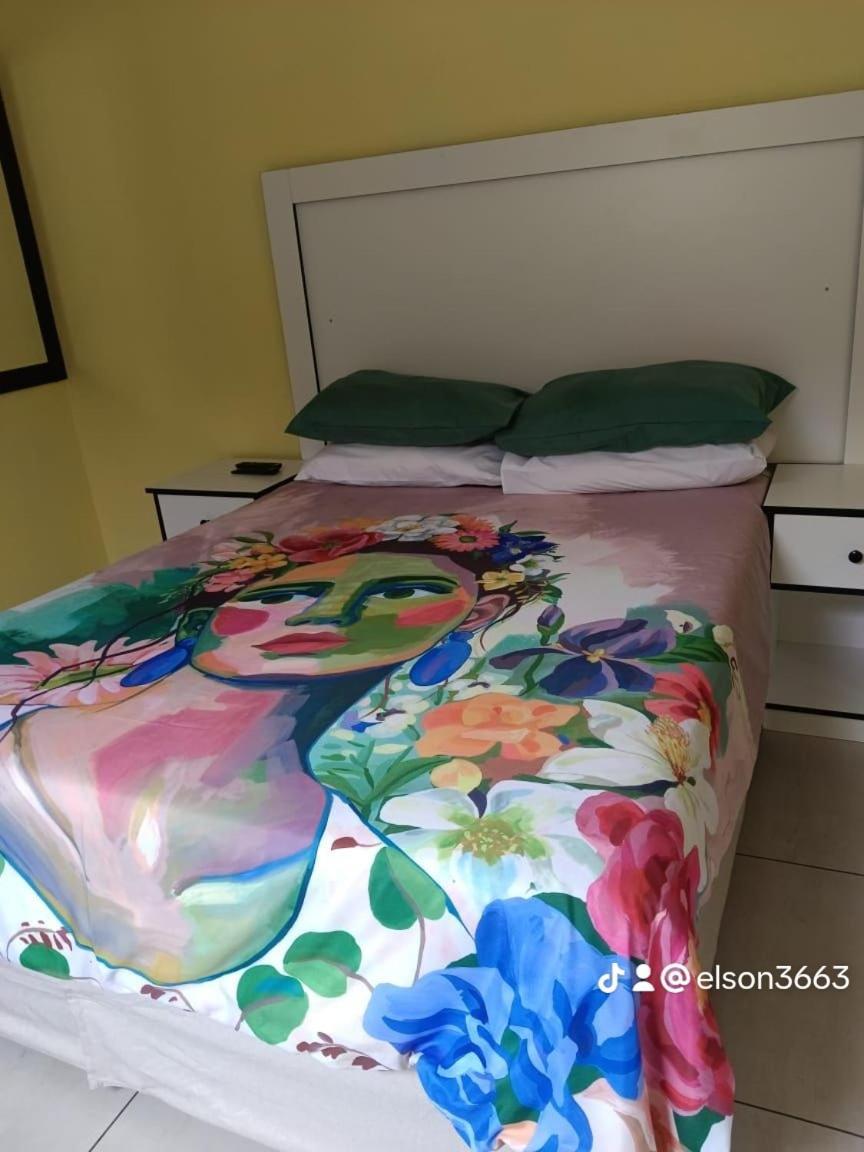 Elson Lodge K1 Katlehong Екстер'єр фото